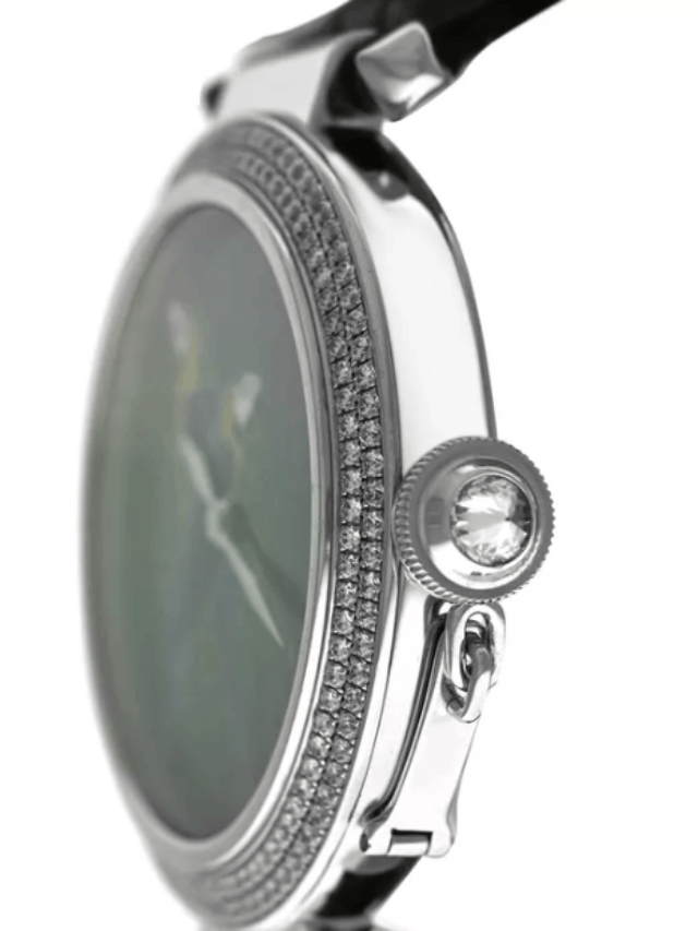  Chopard Les Classique vs. Cartier Pasha 3142L: The Ultimate Luxury Gift Guide for Her